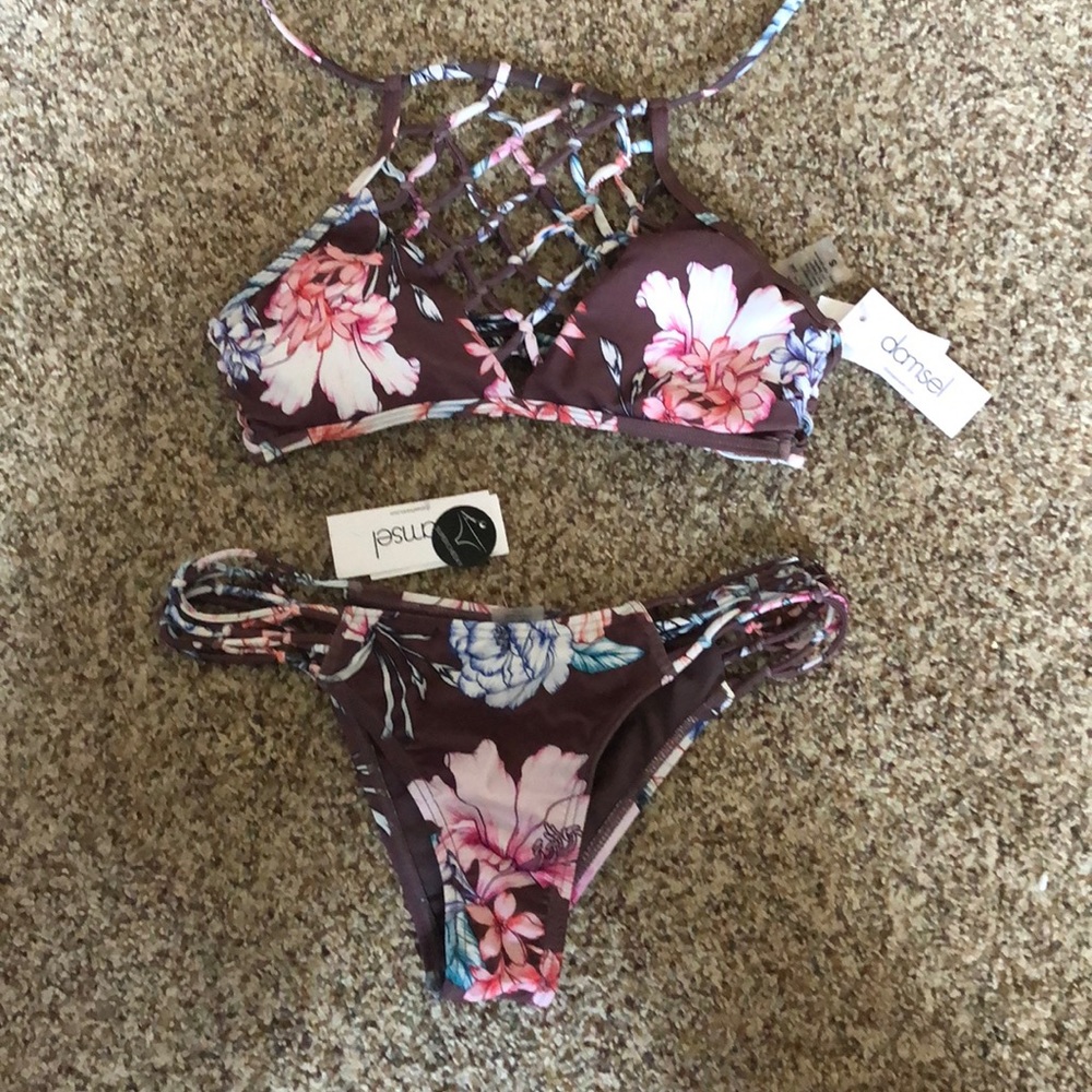 BNWT Damsel bikini